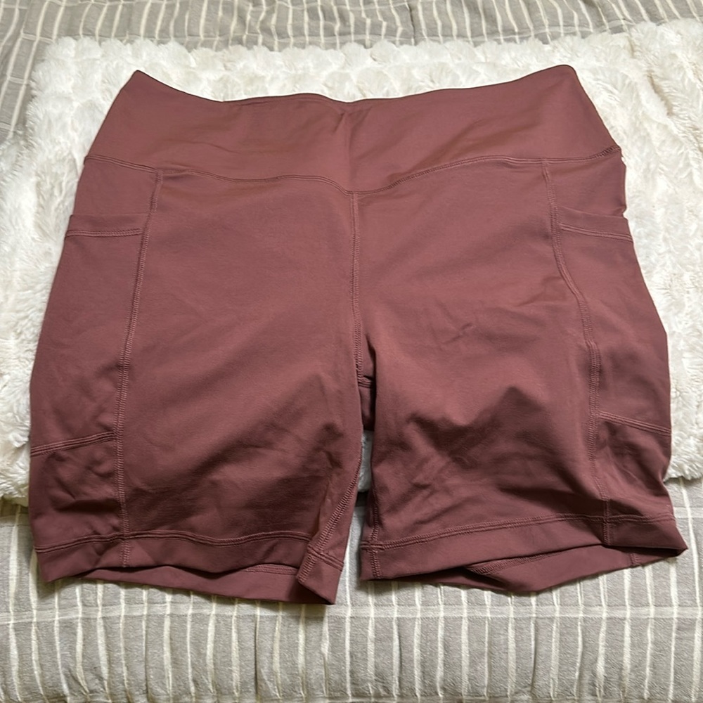 YOGALICIOUS biker shorts